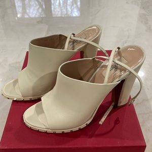Valentine garavani heels